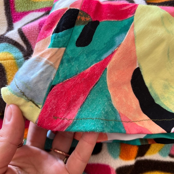 Asymmetrical Patterned Top - Picture 3 of 3